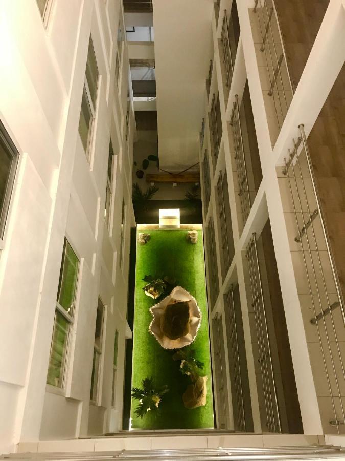 Niasha Hotell Mangalore Exteriör bild