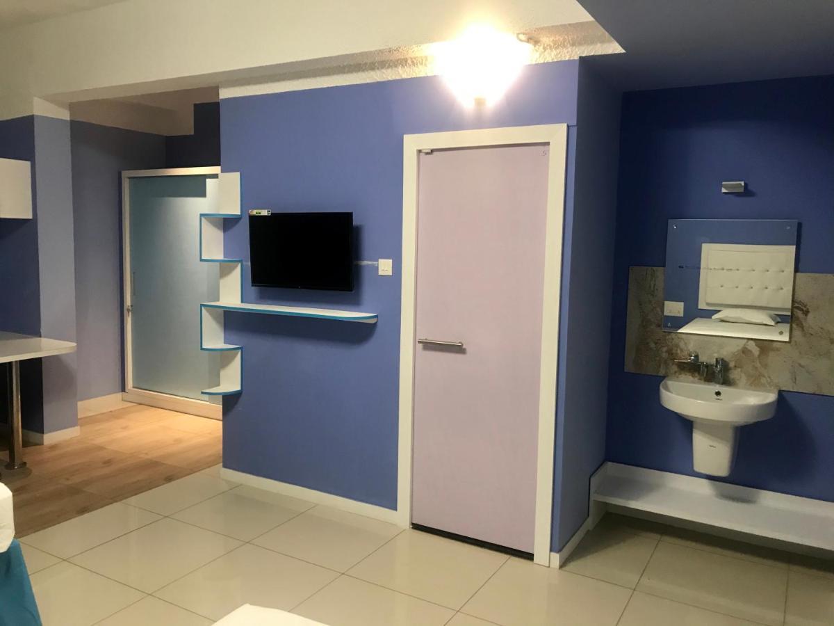 Niasha Hotell Mangalore Exteriör bild