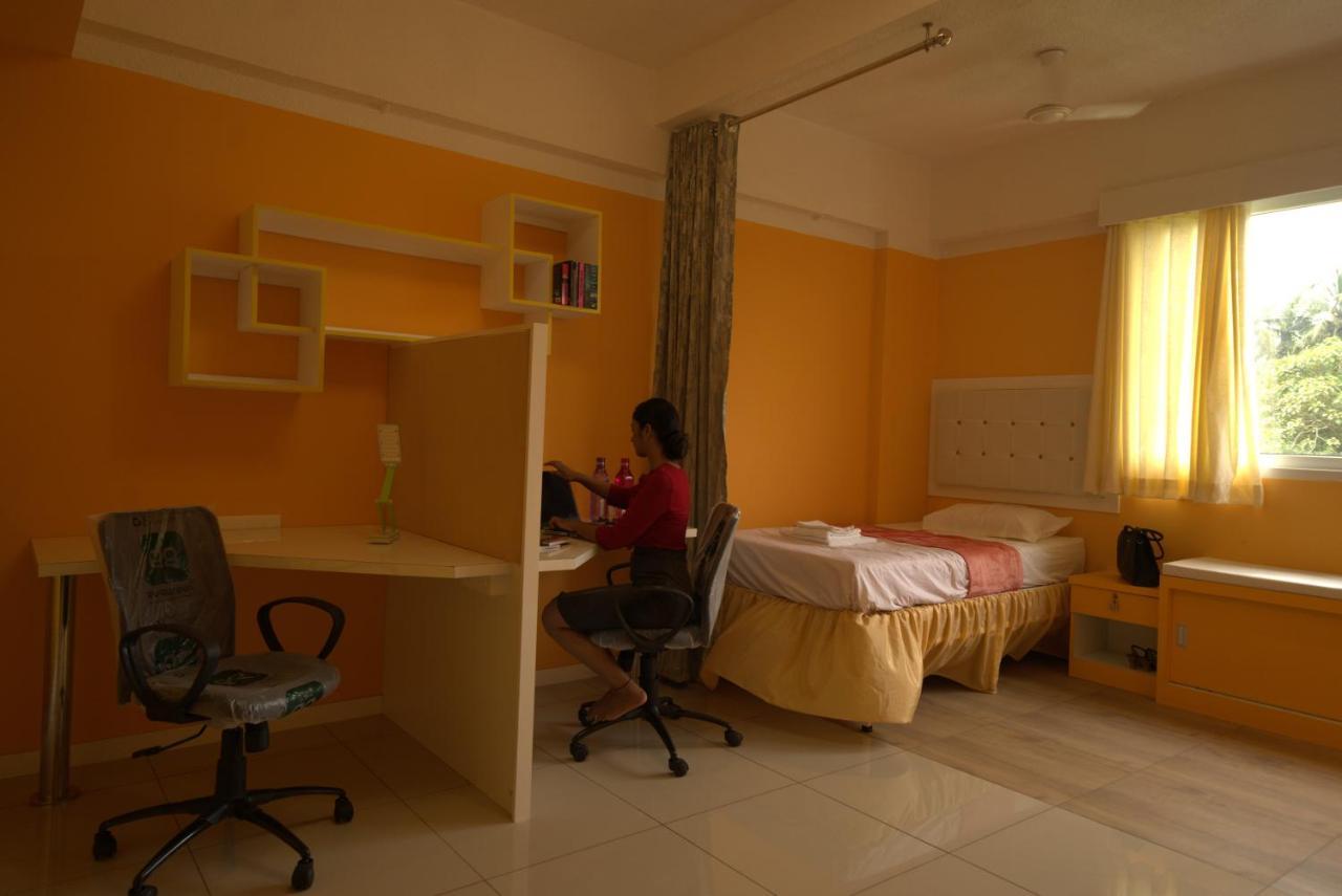 Niasha Hotell Mangalore Exteriör bild